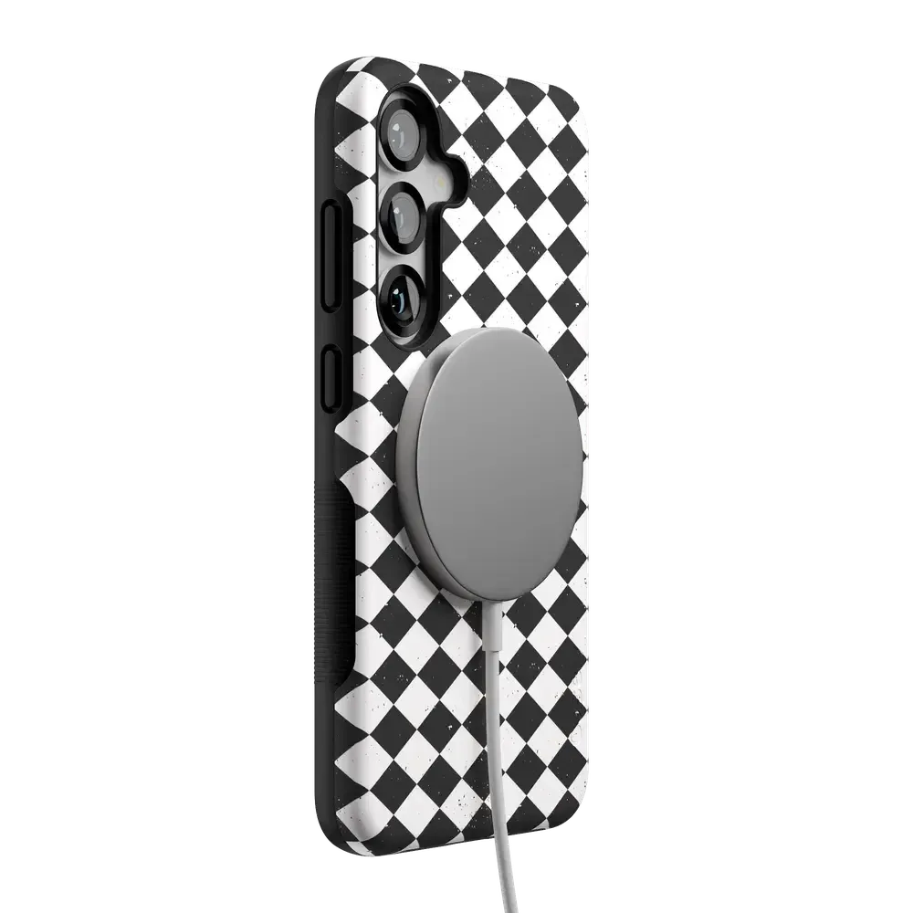 Salem's Hex | Black & White Checkered Case